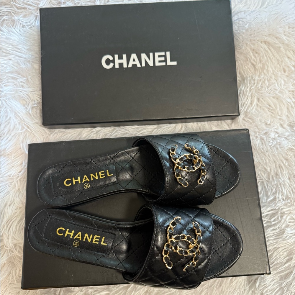 Chanel leather slides, small heel Eur 37